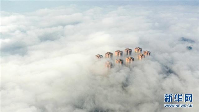 #（环境）（1）贵州铜仁出现平流雾景观